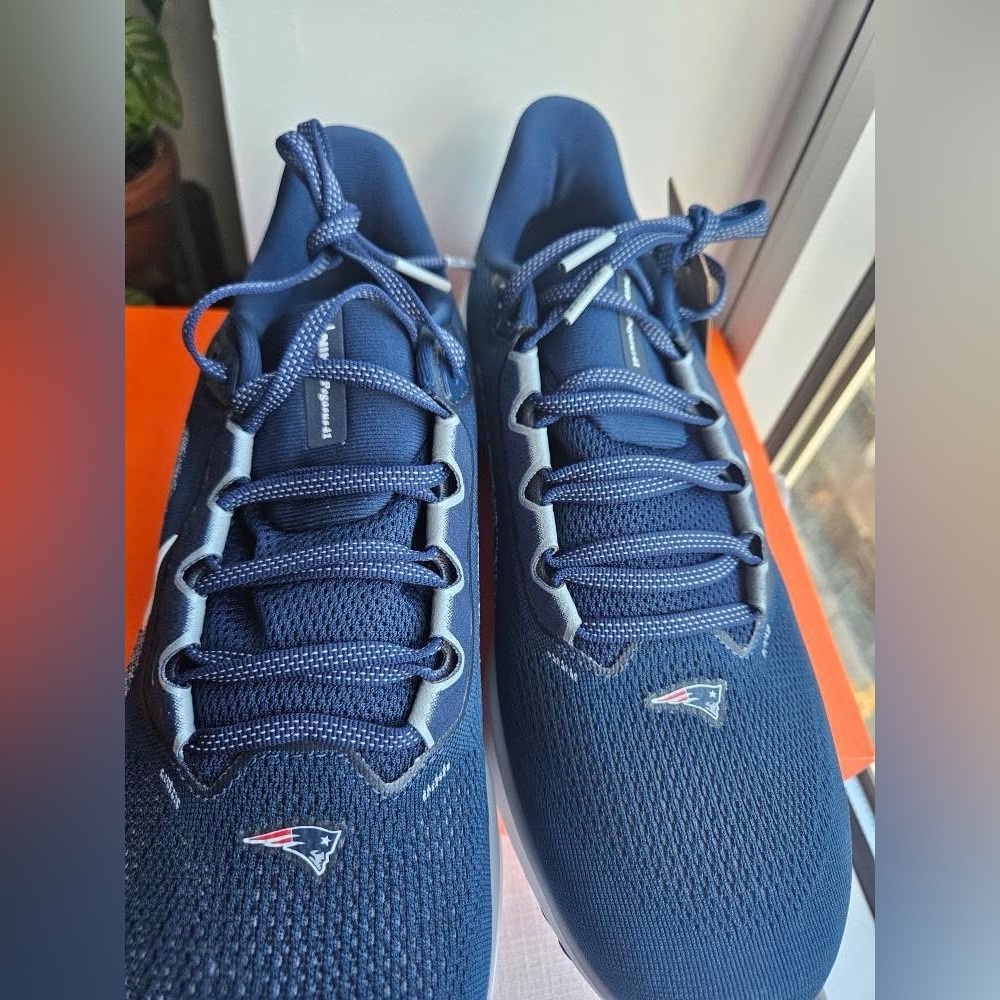 NIKE ZOOM PEGASUS 41 PATRIOTS Size 11.5 - Picture 12 of 13